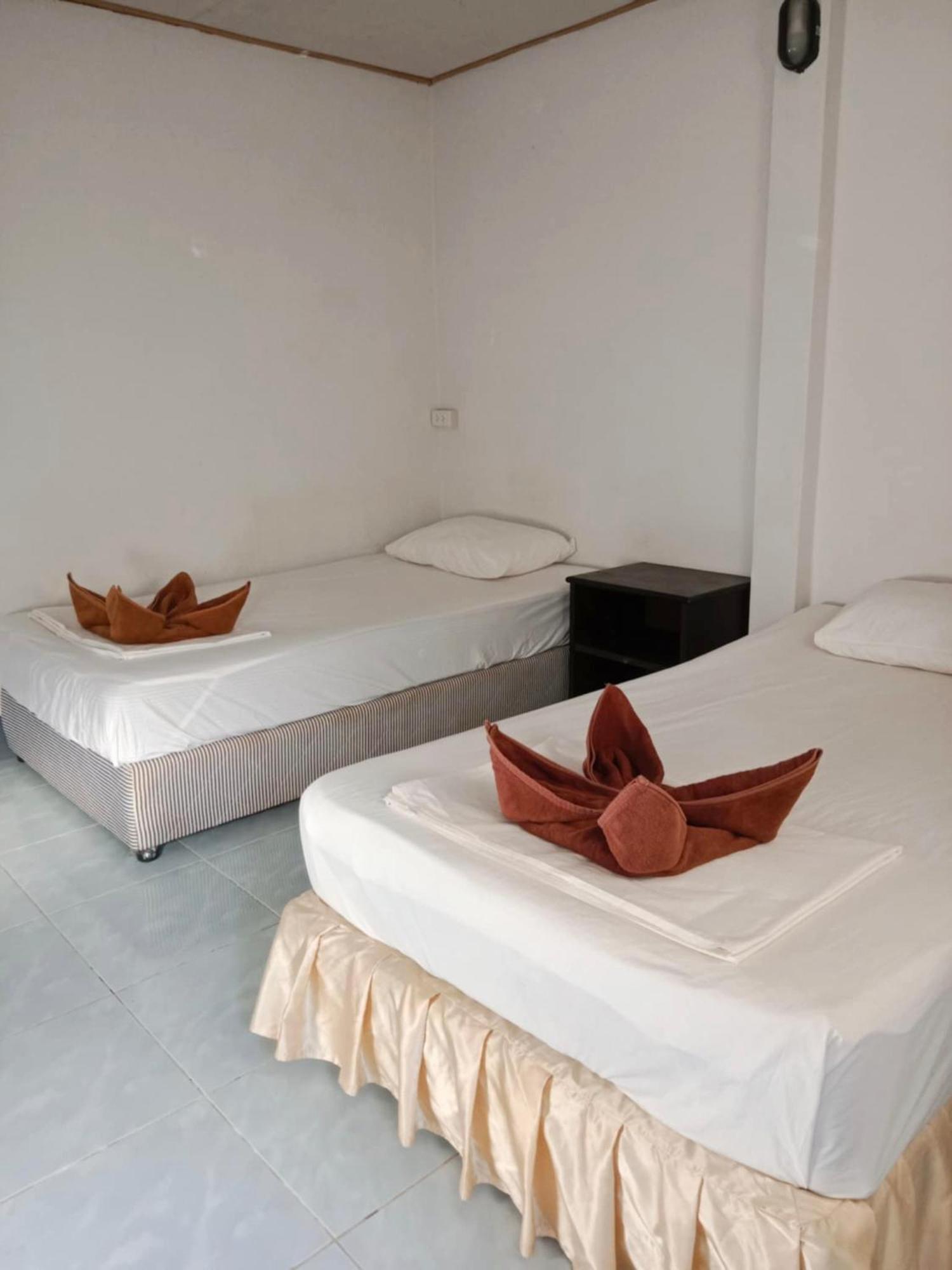Khlong Khong Simple House Hotel Ko Lanta Buitenkant foto